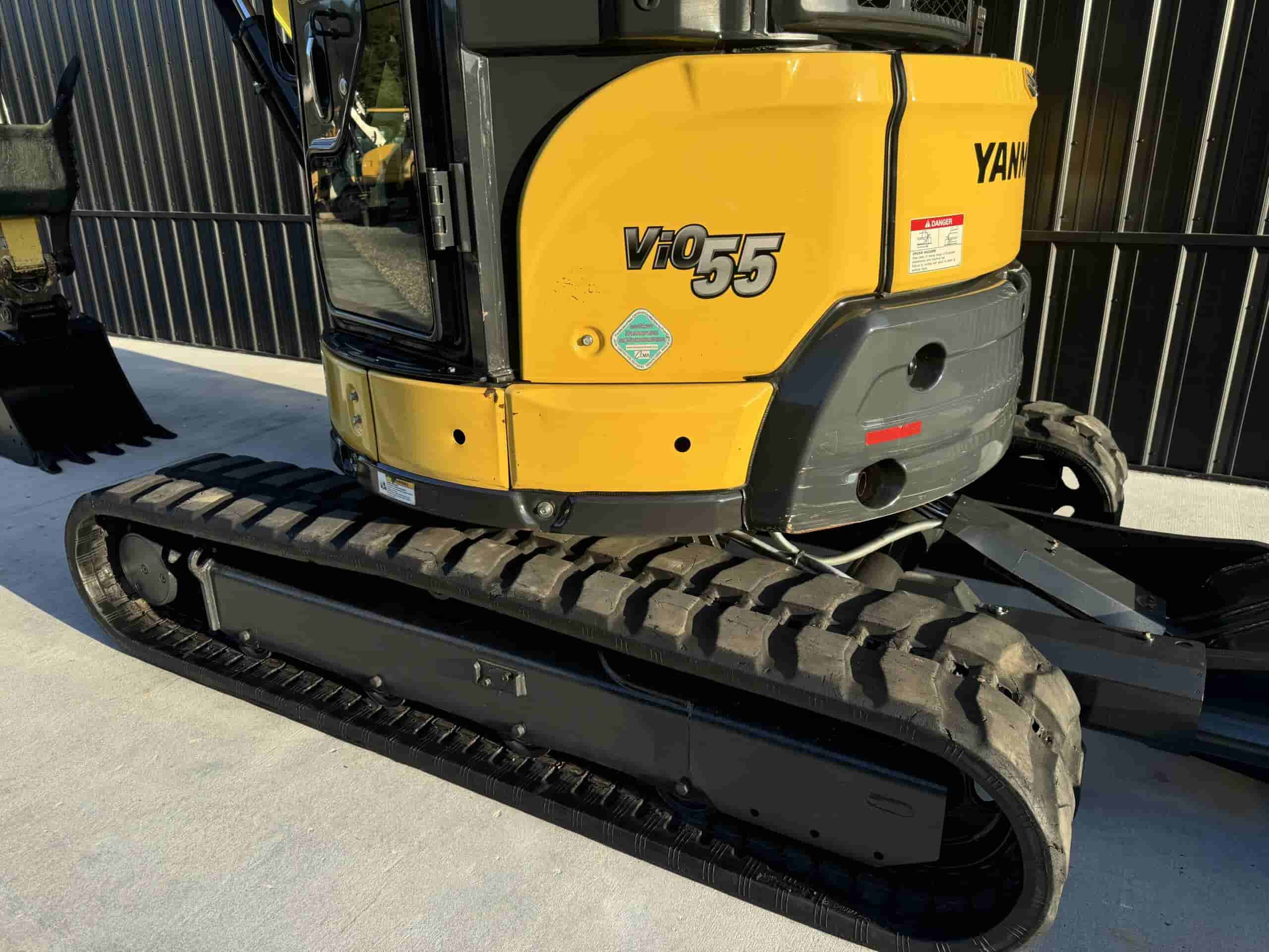 2019 YANMAR VIO55-6A
